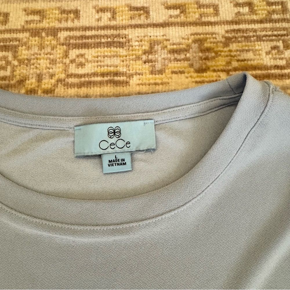 NWT CeCe Light Blue Textured Puff Sleeve Blouse - Picture 2 of 10